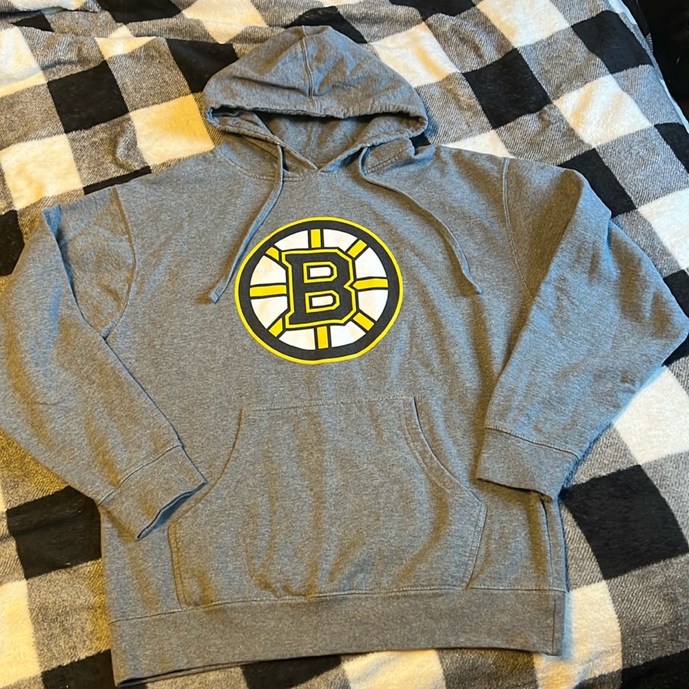 Bruins Hooded Sweatshirt by Independent Trading Company. Size L.